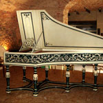 Versione Avorio con decorazione - Prezzo (IVA esclusa) 16.500 €